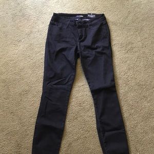 FashionNova Mid Rise Skinny Jeans